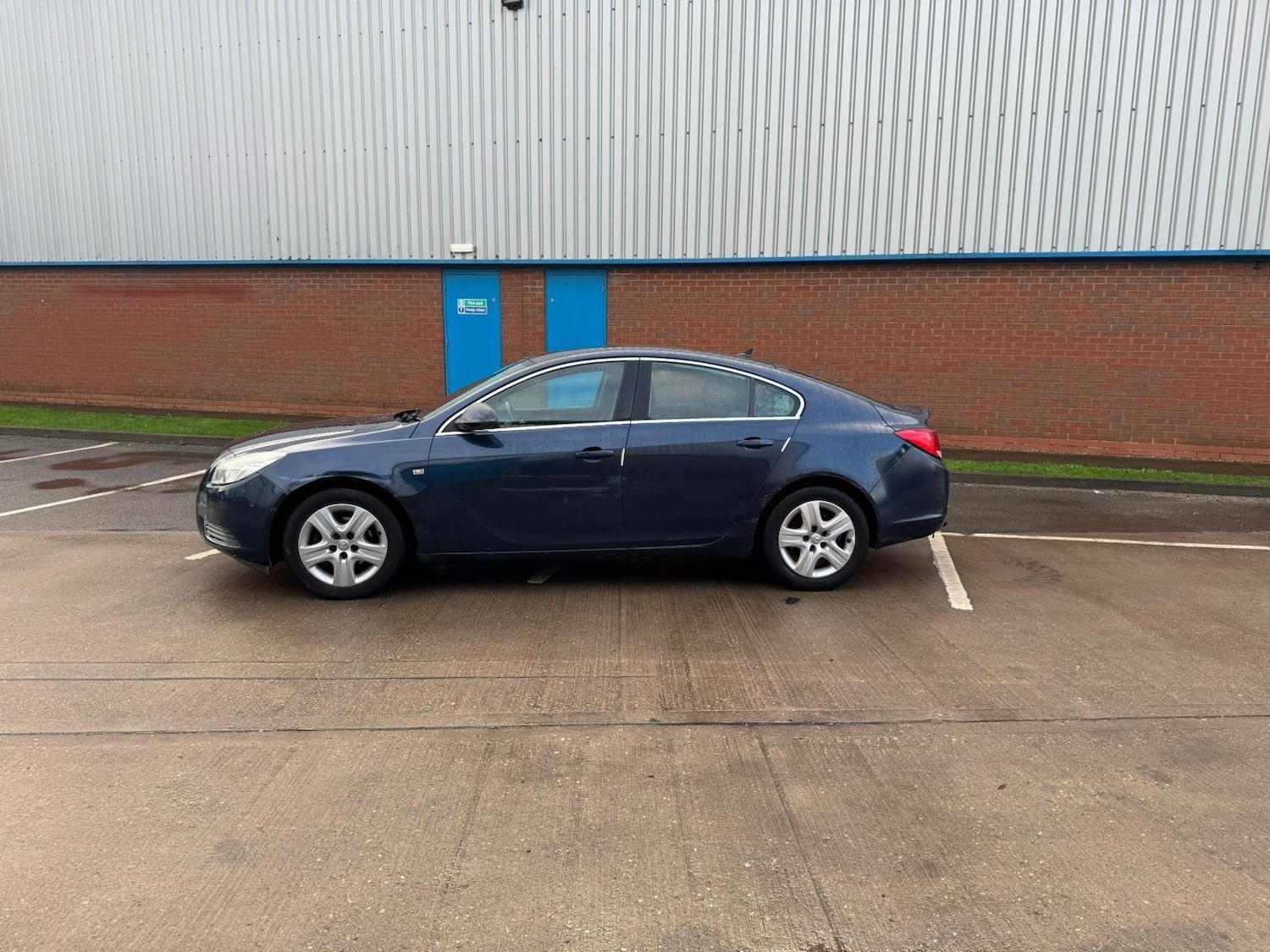 Used Vauxhall Insignia 2011 for sale - 76936125: Photo 3