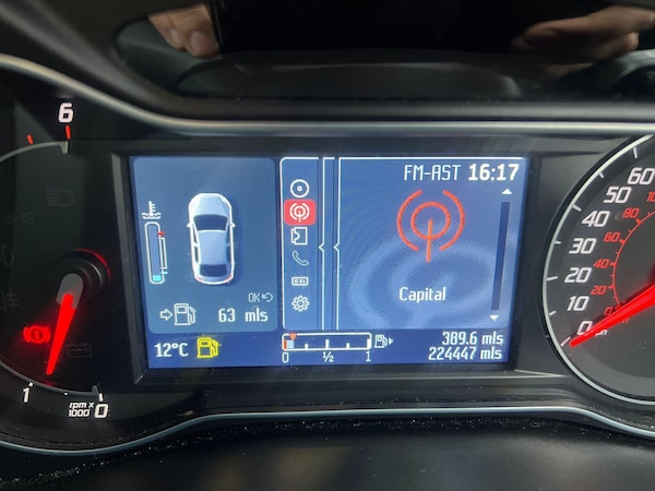 Used Ford Mondeo 2012 for sale - 76270760: Photo 15