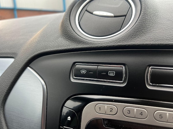 Used Ford Mondeo 2012 for sale - 76270760: Photo 16
