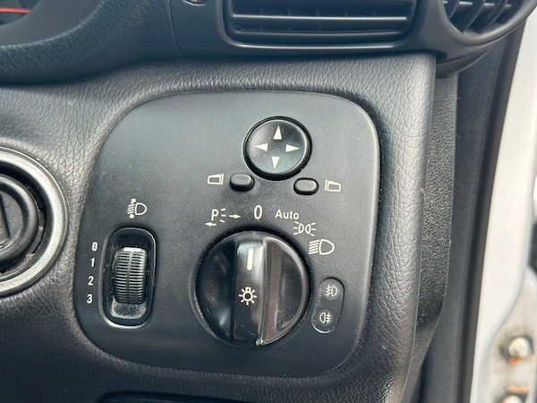 Used Mercedes-Benz CLC 2010 for sale - 75506834: Photo 17