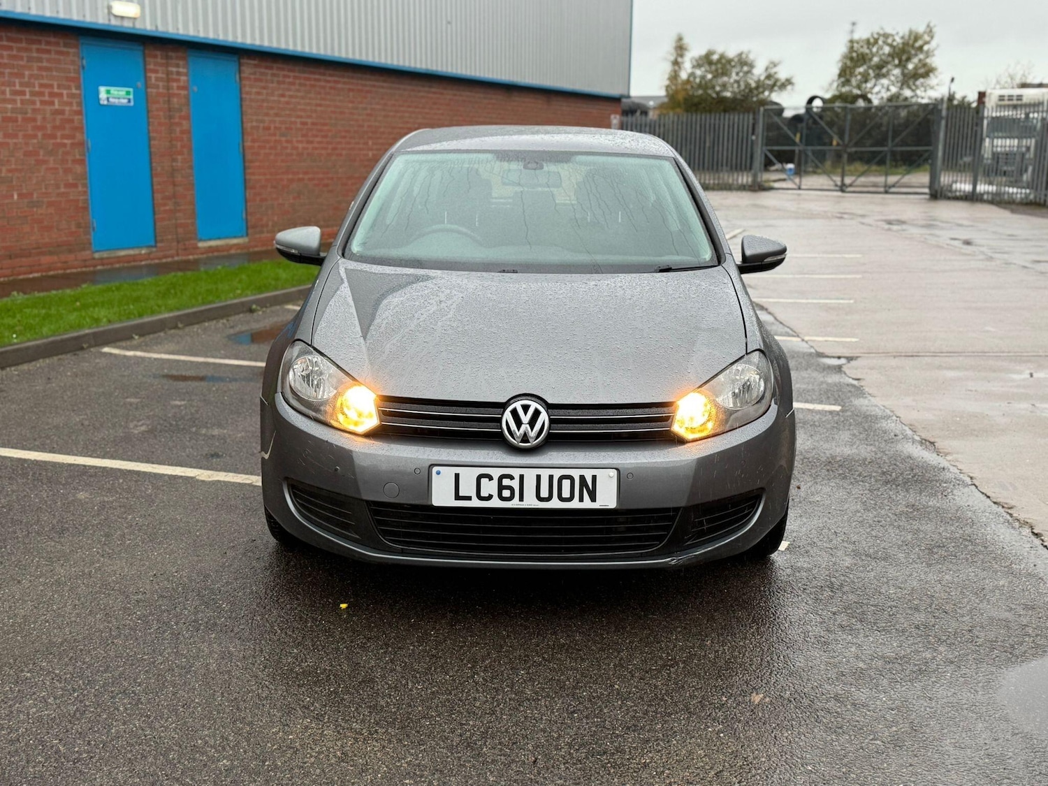 Used Volkswagen Golf 2011 for sale - 76572425: Photo 1