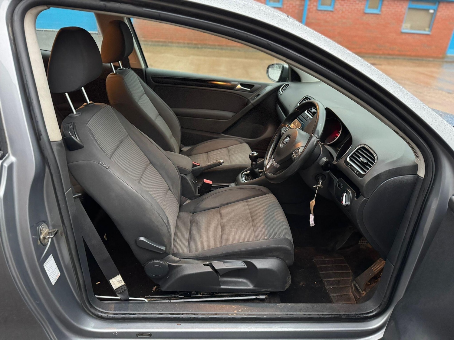 Used Volkswagen Golf 2011 for sale - 76572425: Photo 11