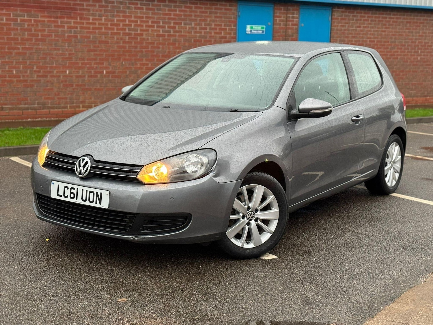 Used Volkswagen Golf 2011 for sale - 76572425: Photo 5