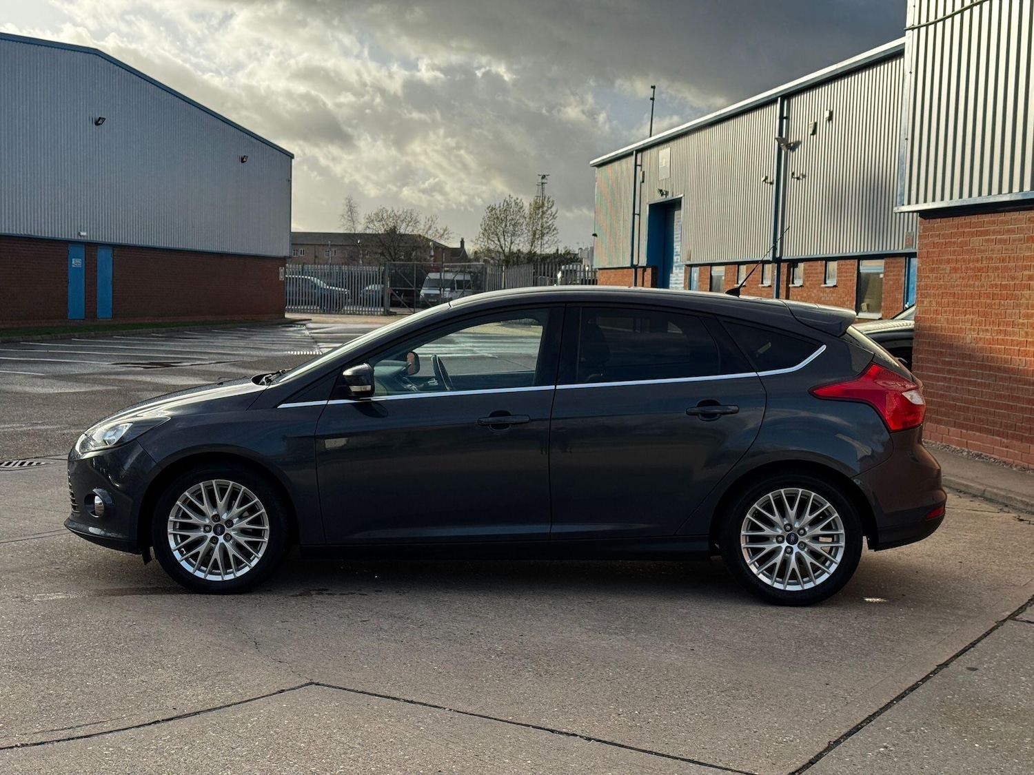 Used Ford Focus 2012 for sale - 78019685: Photo 3