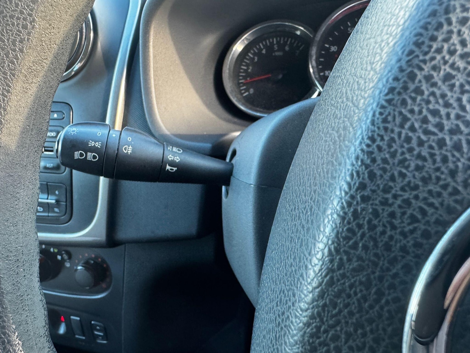 Used Dacia Logan MCV 2015 for sale - 77238196: Photo 20