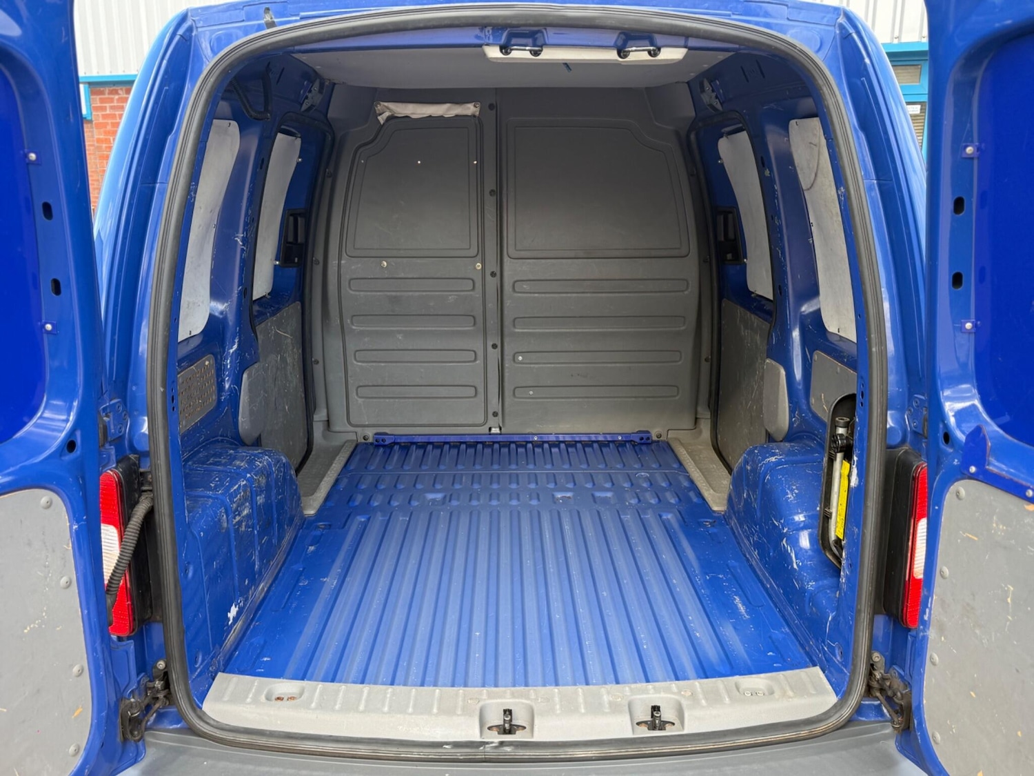 Used Volkswagen Caddy 2009 for sale - 77839970: Photo 27