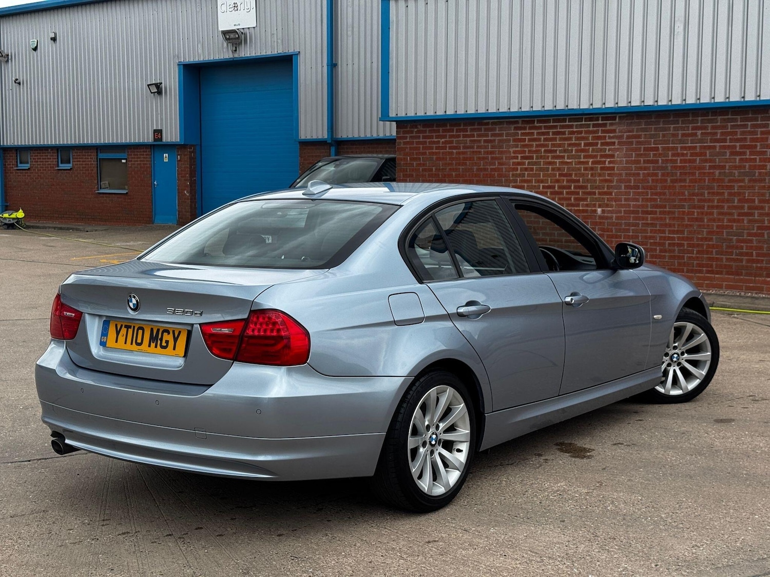 Used BMW 3 Series 2010 for sale - 78101369: Photo 11