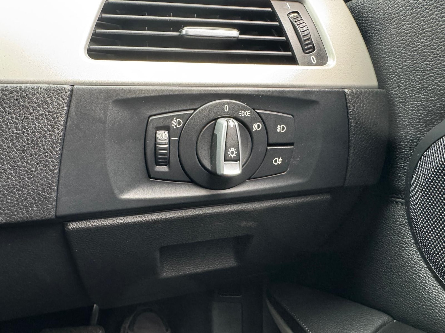 Used BMW 3 Series 2010 for sale - 78101369: Photo 23