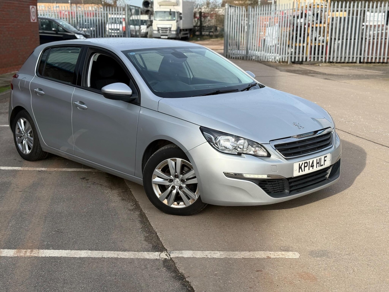 Used Peugeot 308 for sale - 77587149: Photo 6