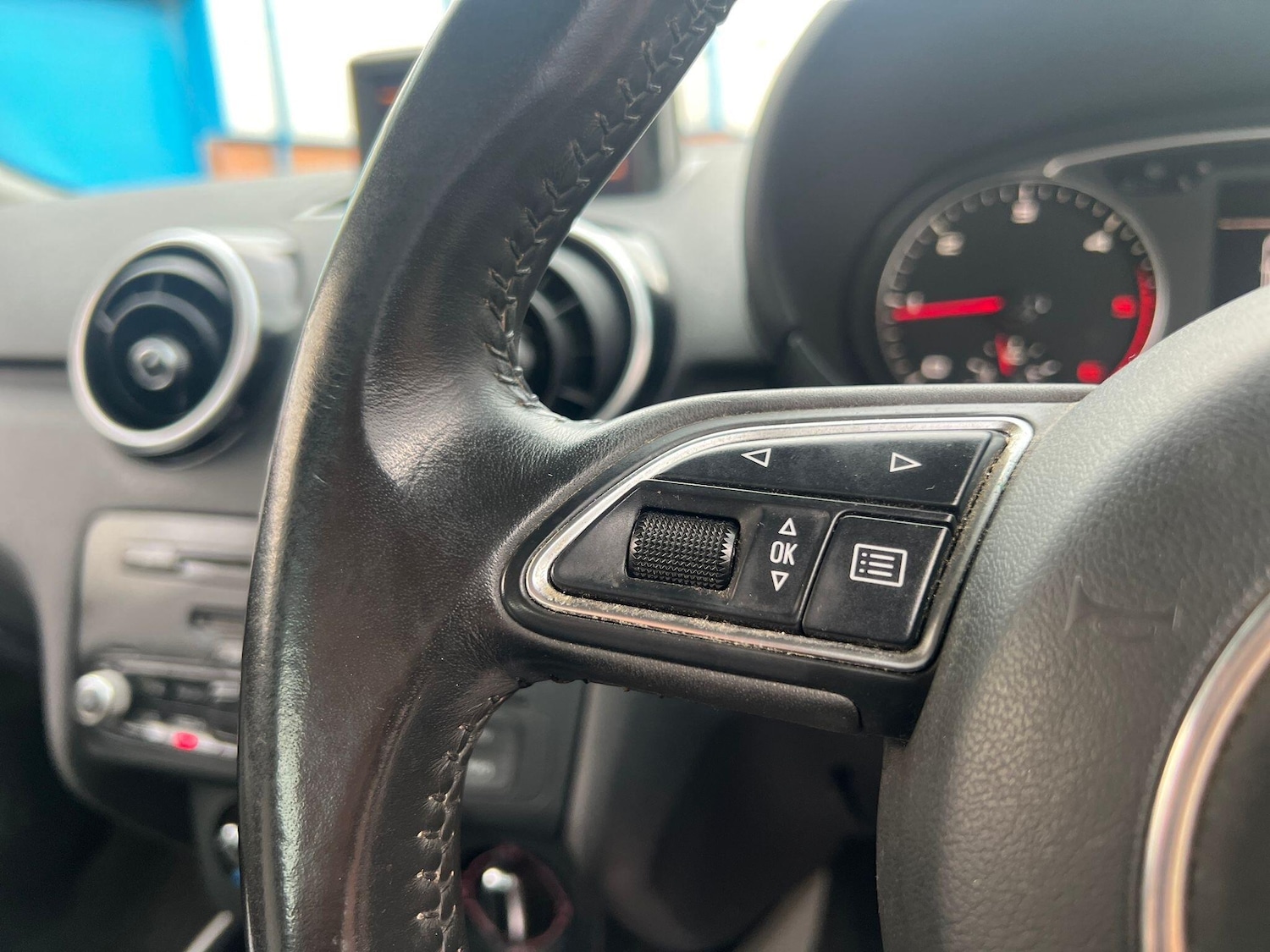 Used Audi A1 2011 for sale - 76152883: Photo 18