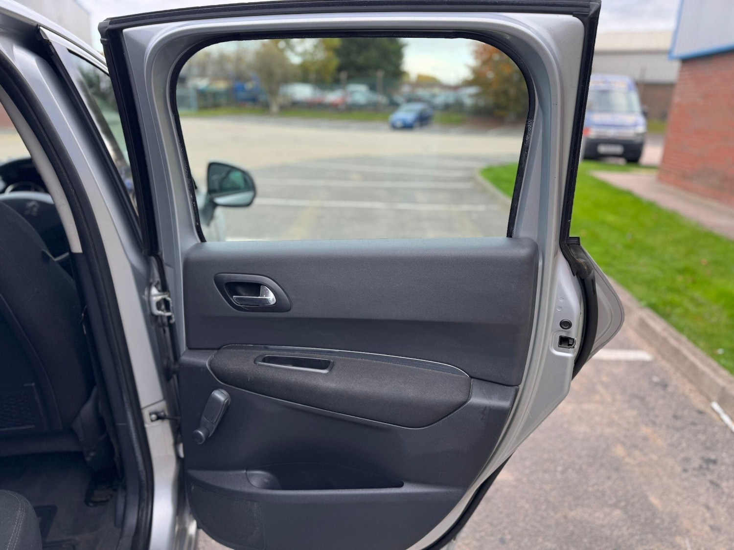 Used Peugeot 3008 2010 for sale - 76349034: Photo 15