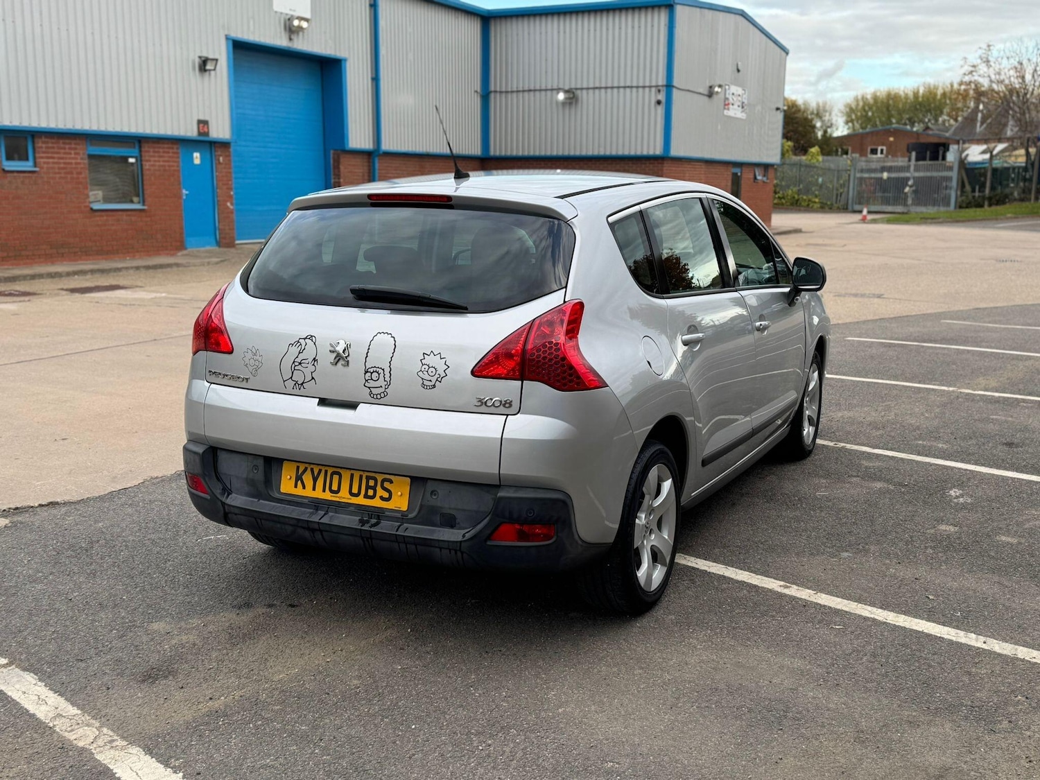 Used Peugeot 3008 2010 for sale - 76349034: Photo 6