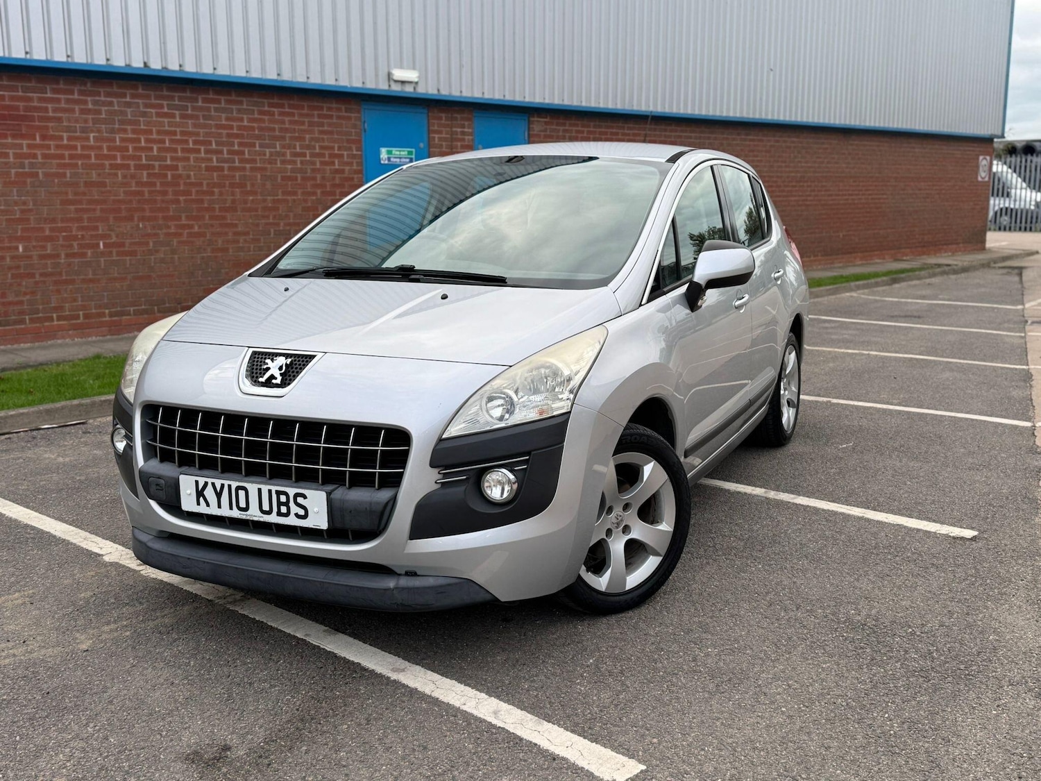 Used Peugeot 3008 2010 for sale - 76349034: Photo 7