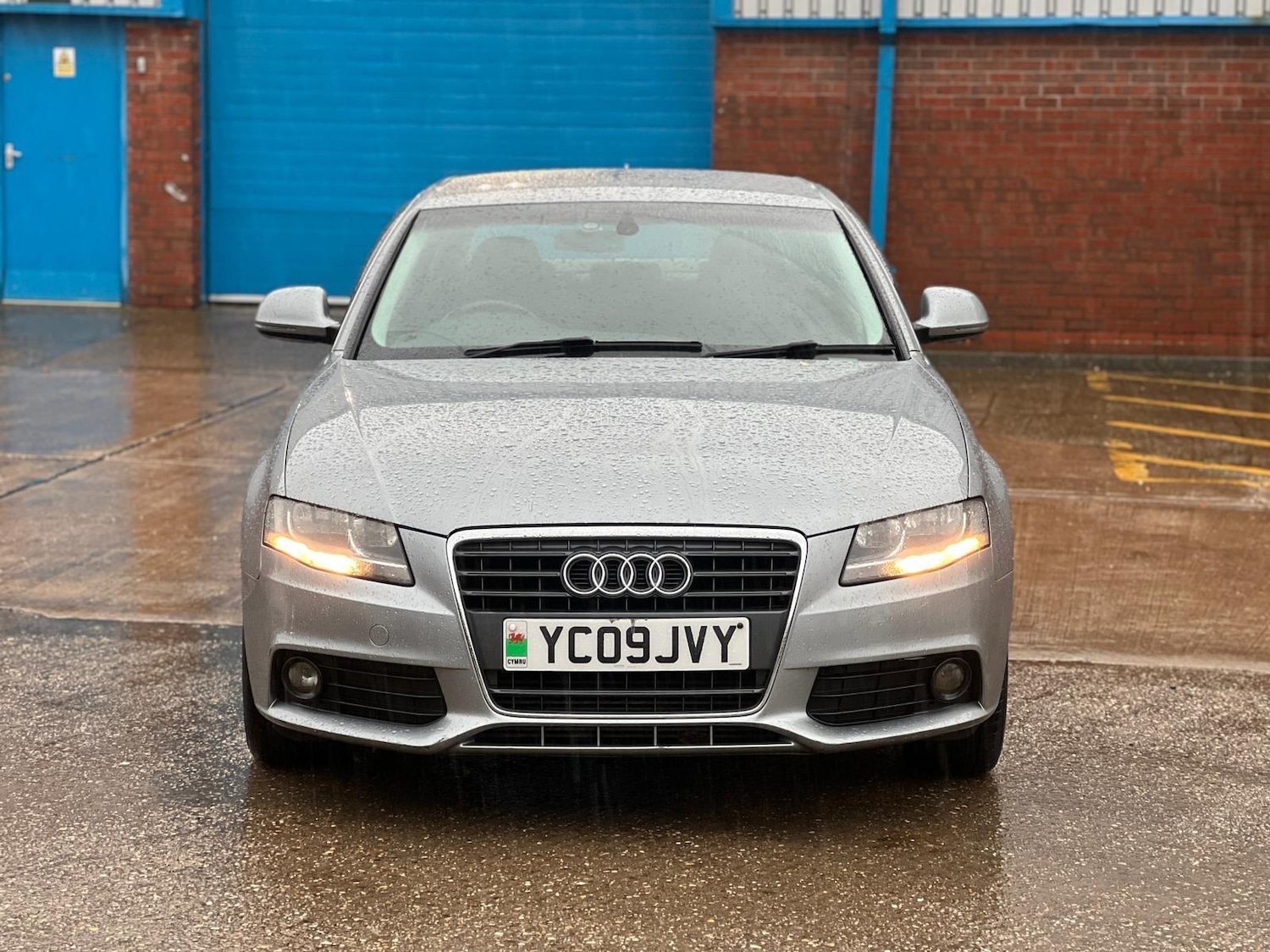Used Audi A4 2009 for sale - 76666855: Photo 1