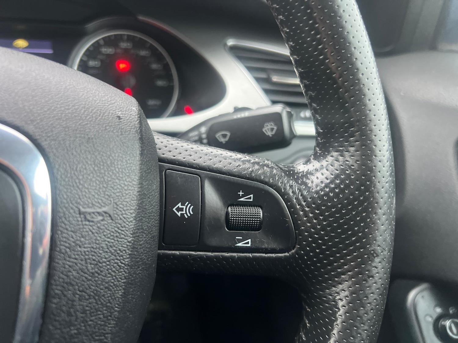 Used Audi A4 2009 for sale - 76666855: Photo 17