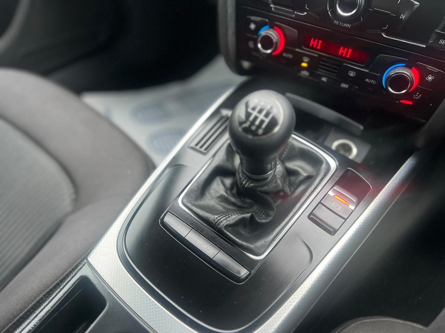 Used Audi A4 2009 for sale - 76666855: Photo 19