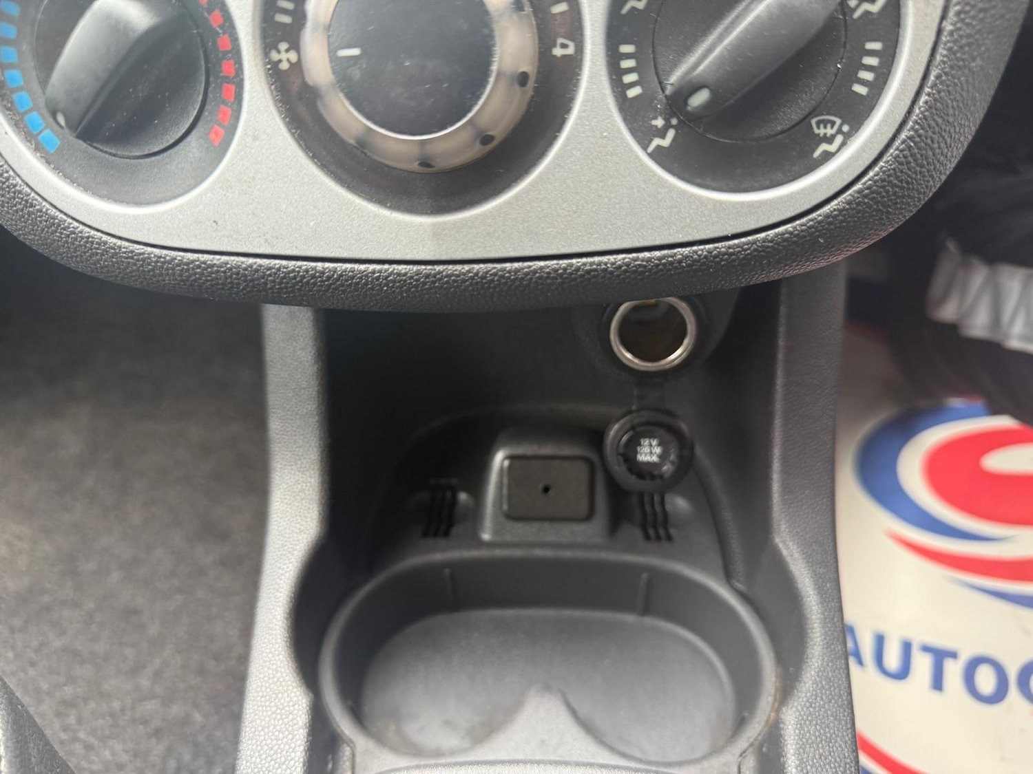 Used Vauxhall Corsa 2012 for sale - 76020766: Photo 23