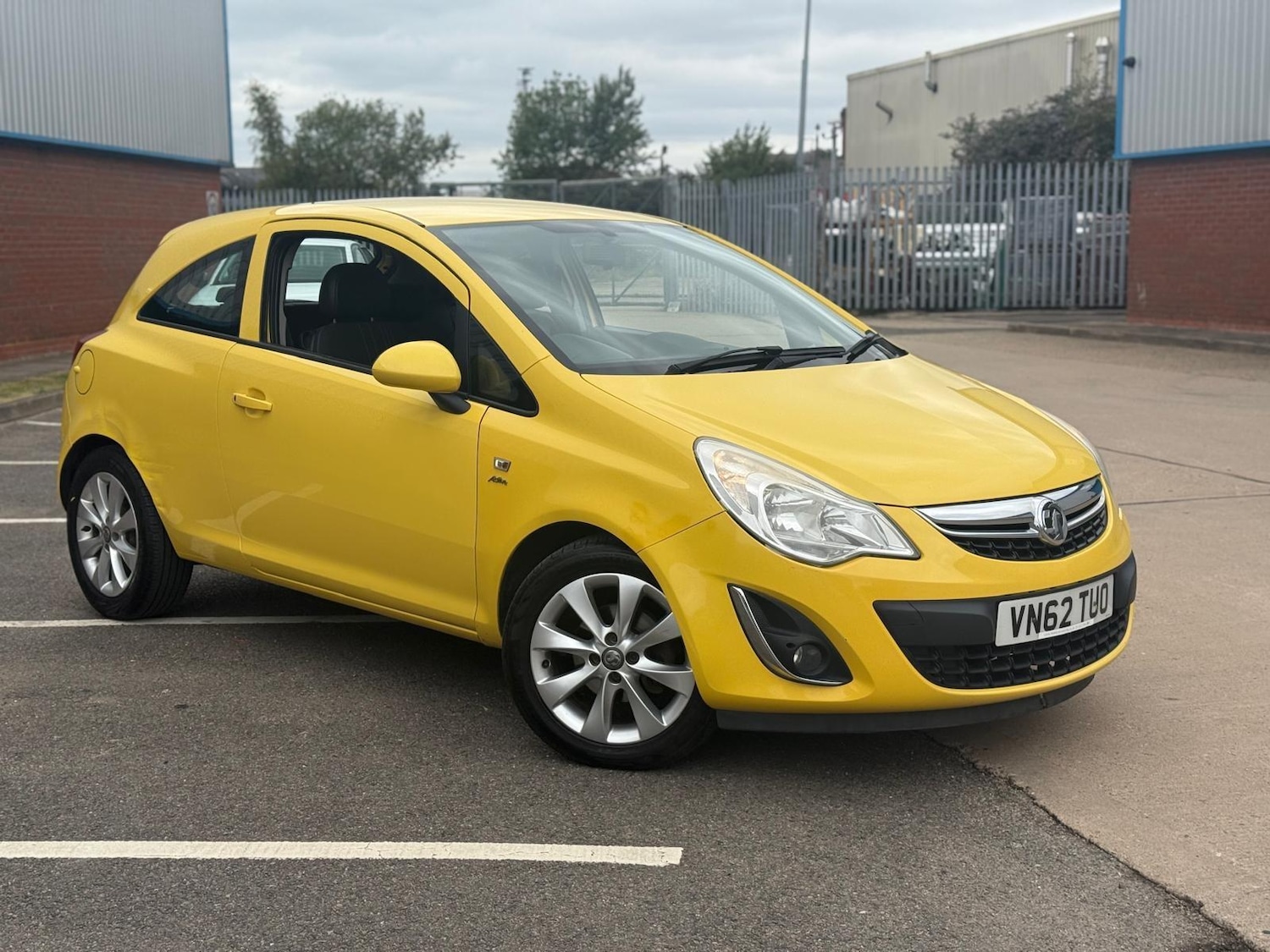 Used Vauxhall Corsa 2012 for sale - 76020766: Photo 7