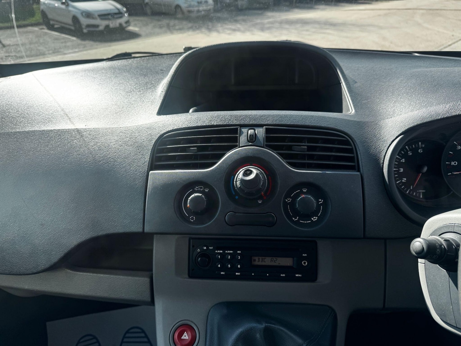 Used Renault Kangoo 2010 for sale - 77892556: Photo 17