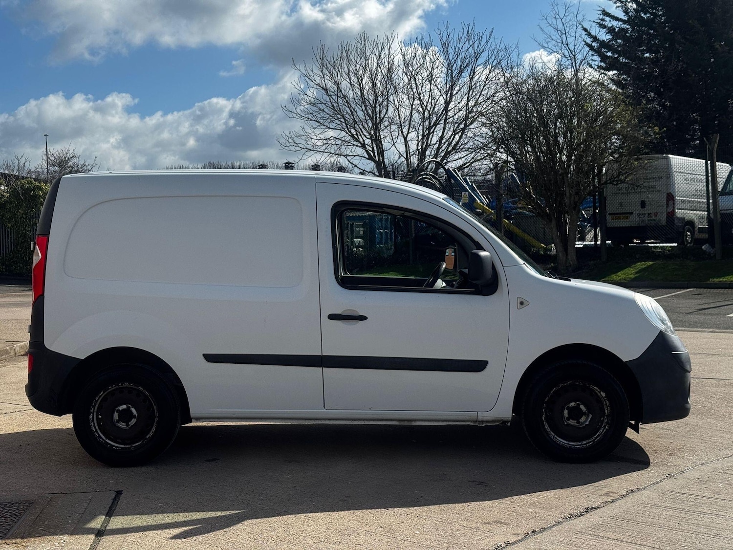 Used Renault Kangoo 2010 for sale - 77892556: Photo 4
