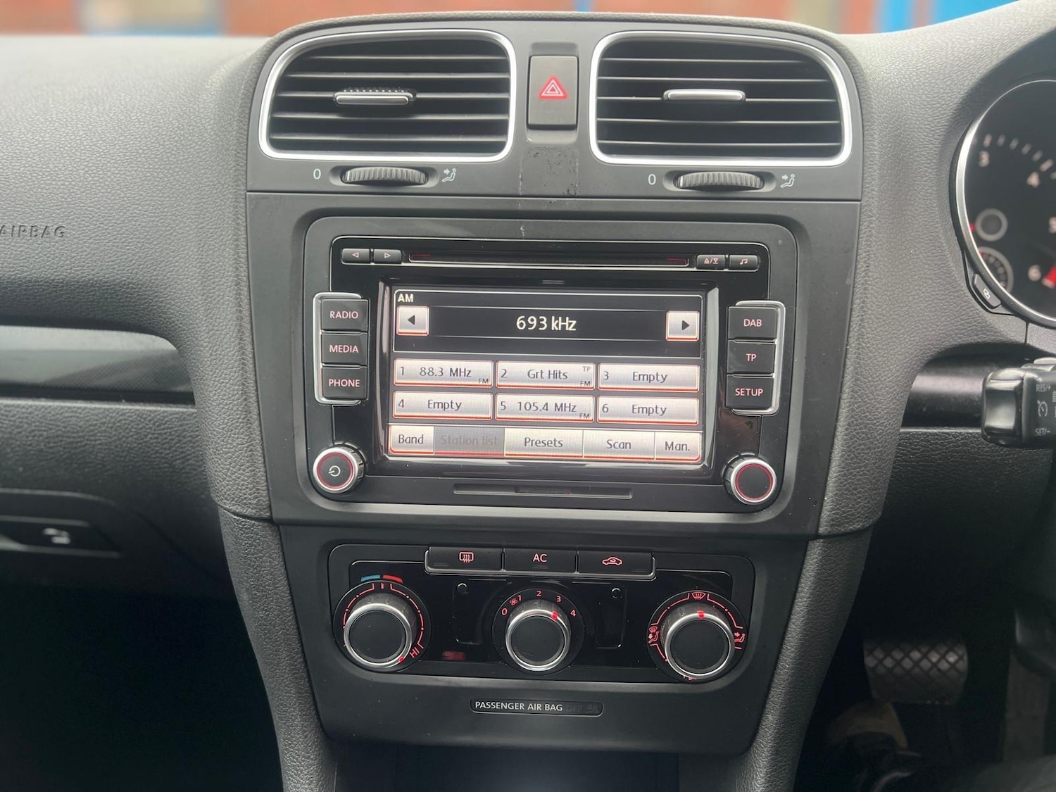 Used Volkswagen Golf 2011 for sale - 76887458: Photo 17