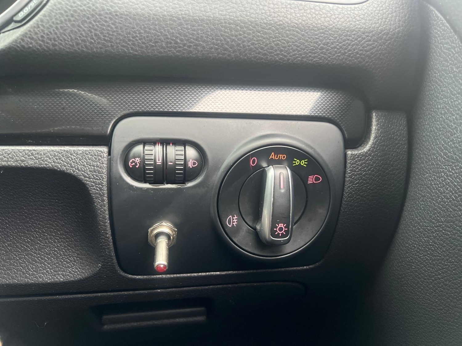 Used Volkswagen Golf 2011 for sale - 76887458: Photo 21