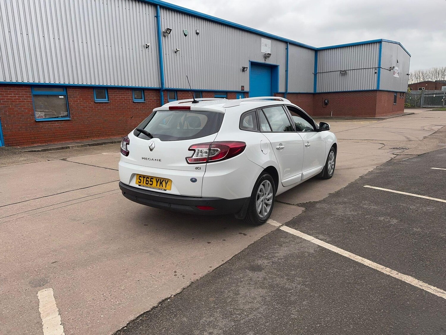 Used Renault Megane for sale - 77683788: Photo 10