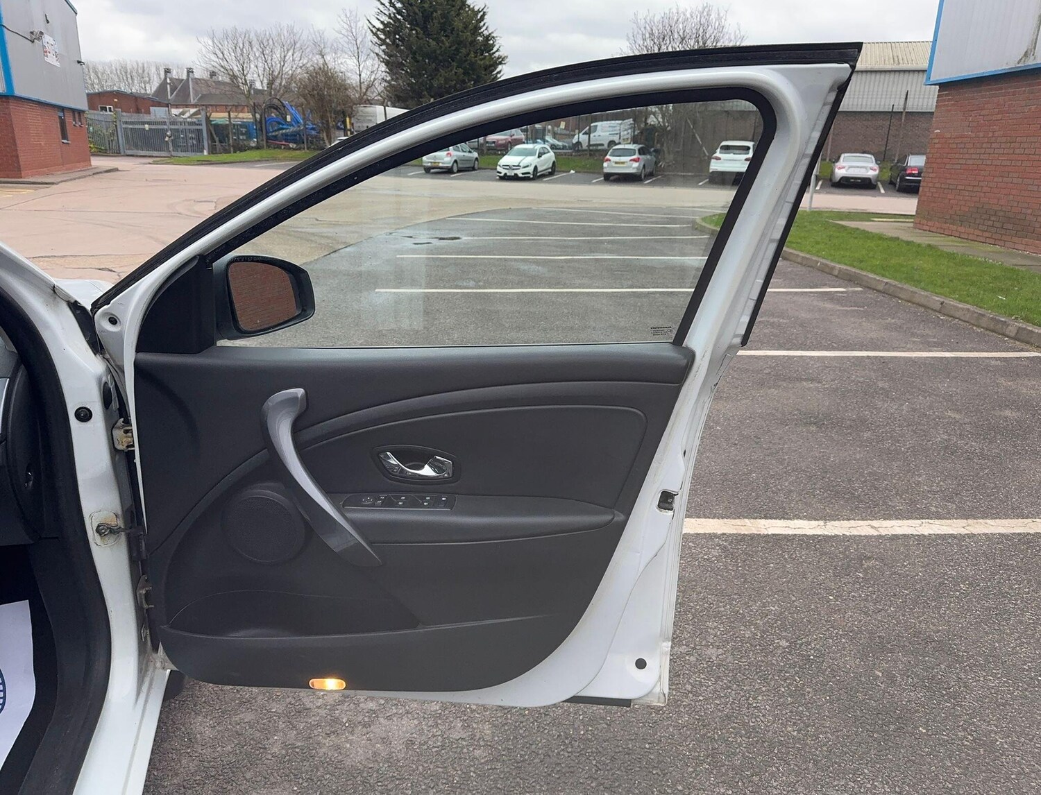 Used Renault Megane for sale - 77683788: Photo 17