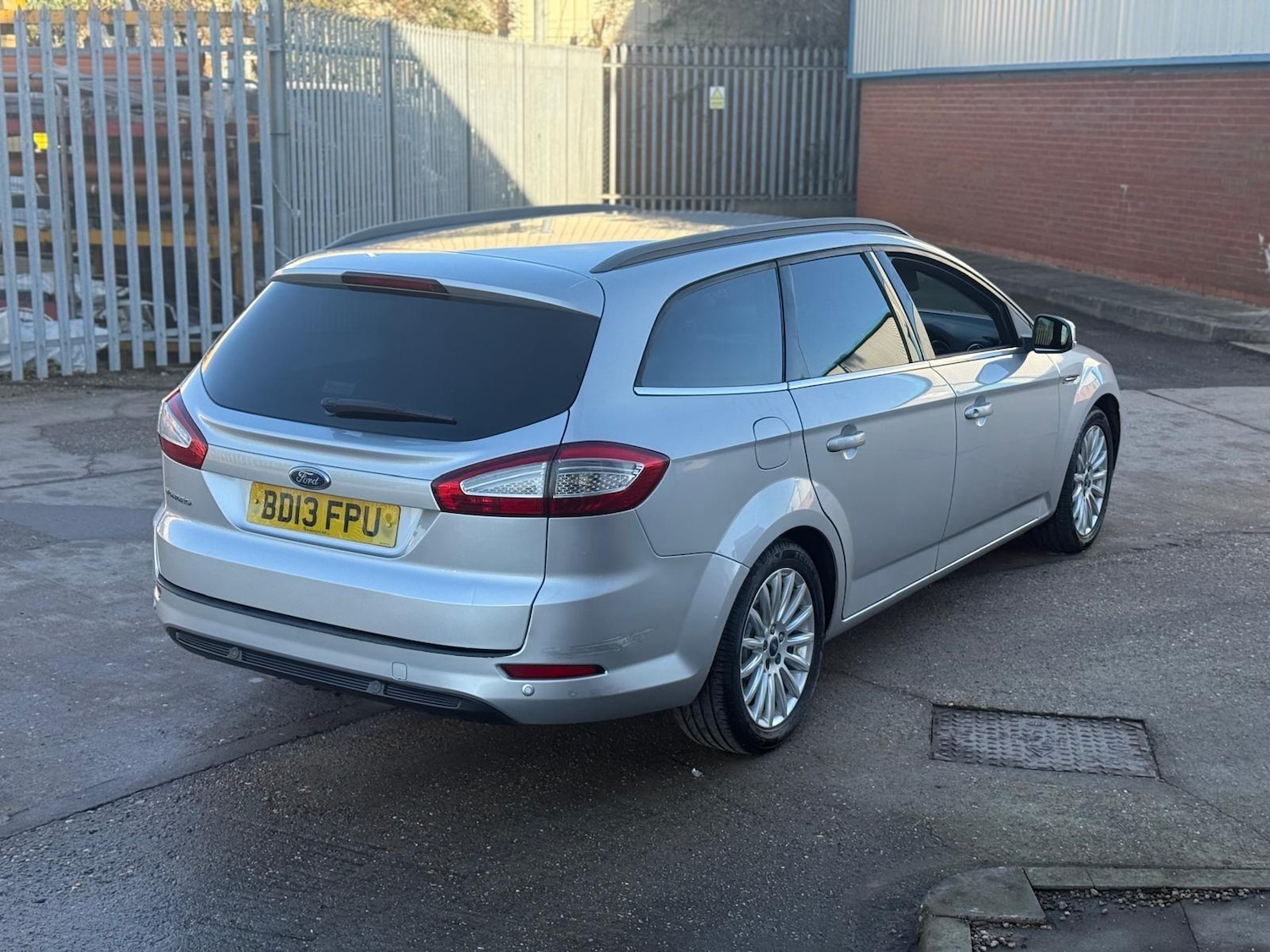 Used Ford Mondeo 2013 for sale - 76701277: Photo 12