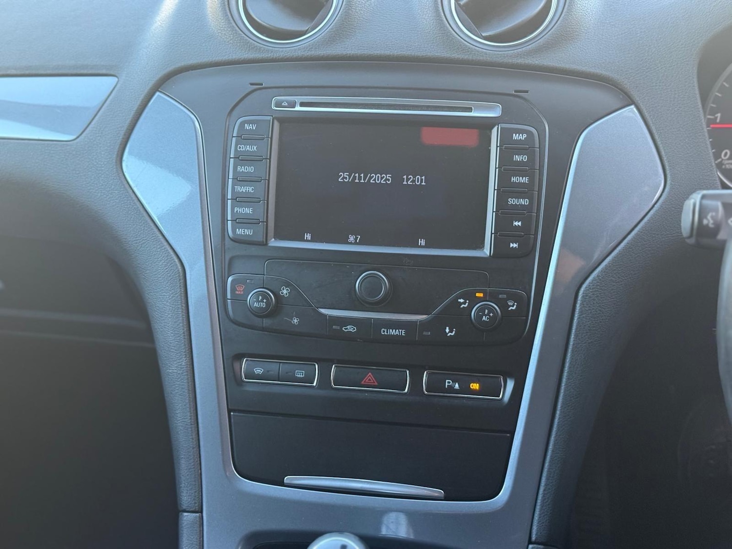 Used Ford Mondeo 2013 for sale - 76701277: Photo 25