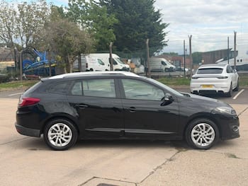 Used Renault Megane 2015 for sale - 79821123: Photo