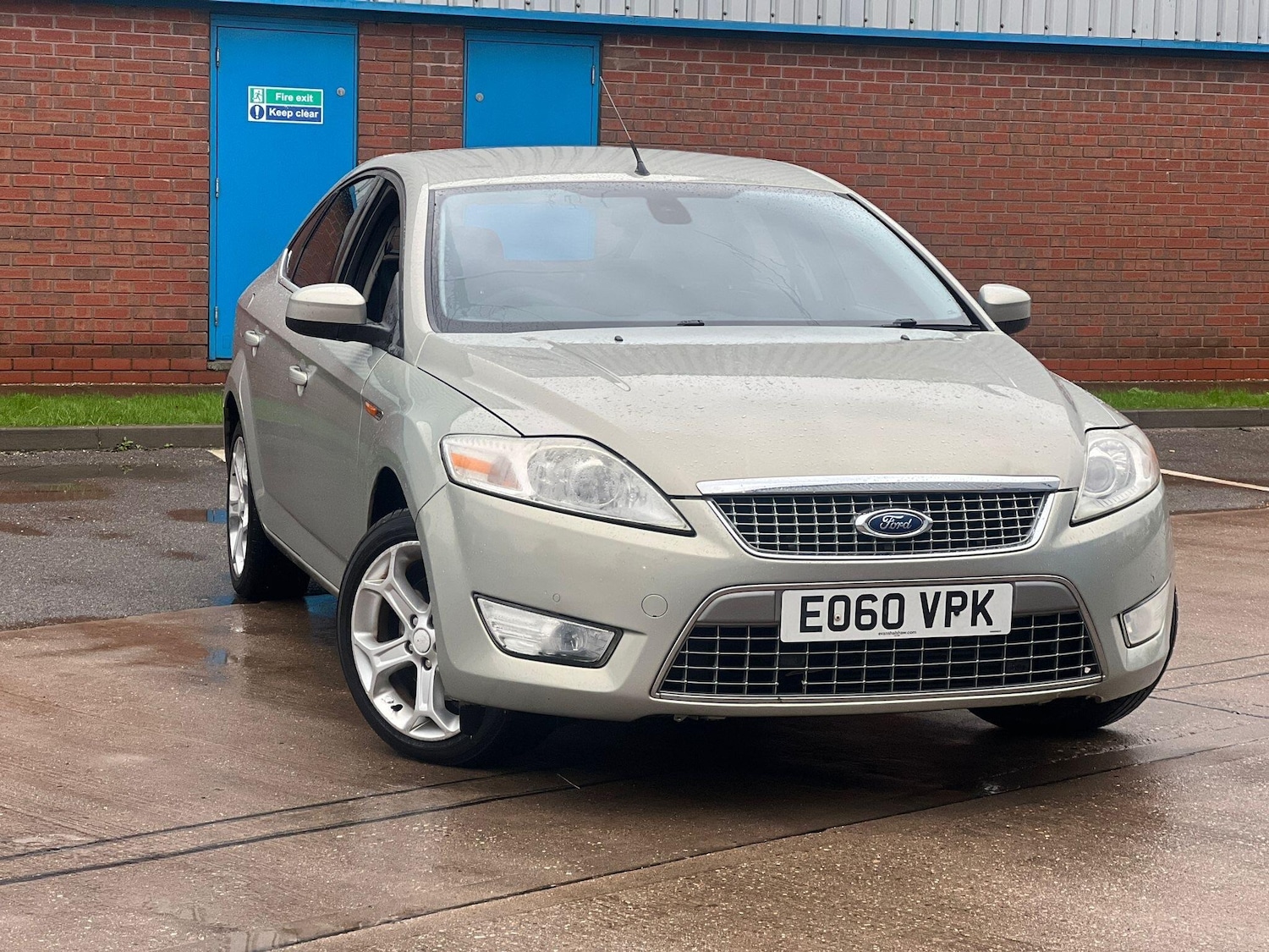 Used Ford Mondeo 2010 for sale - 76887077: Photo 12