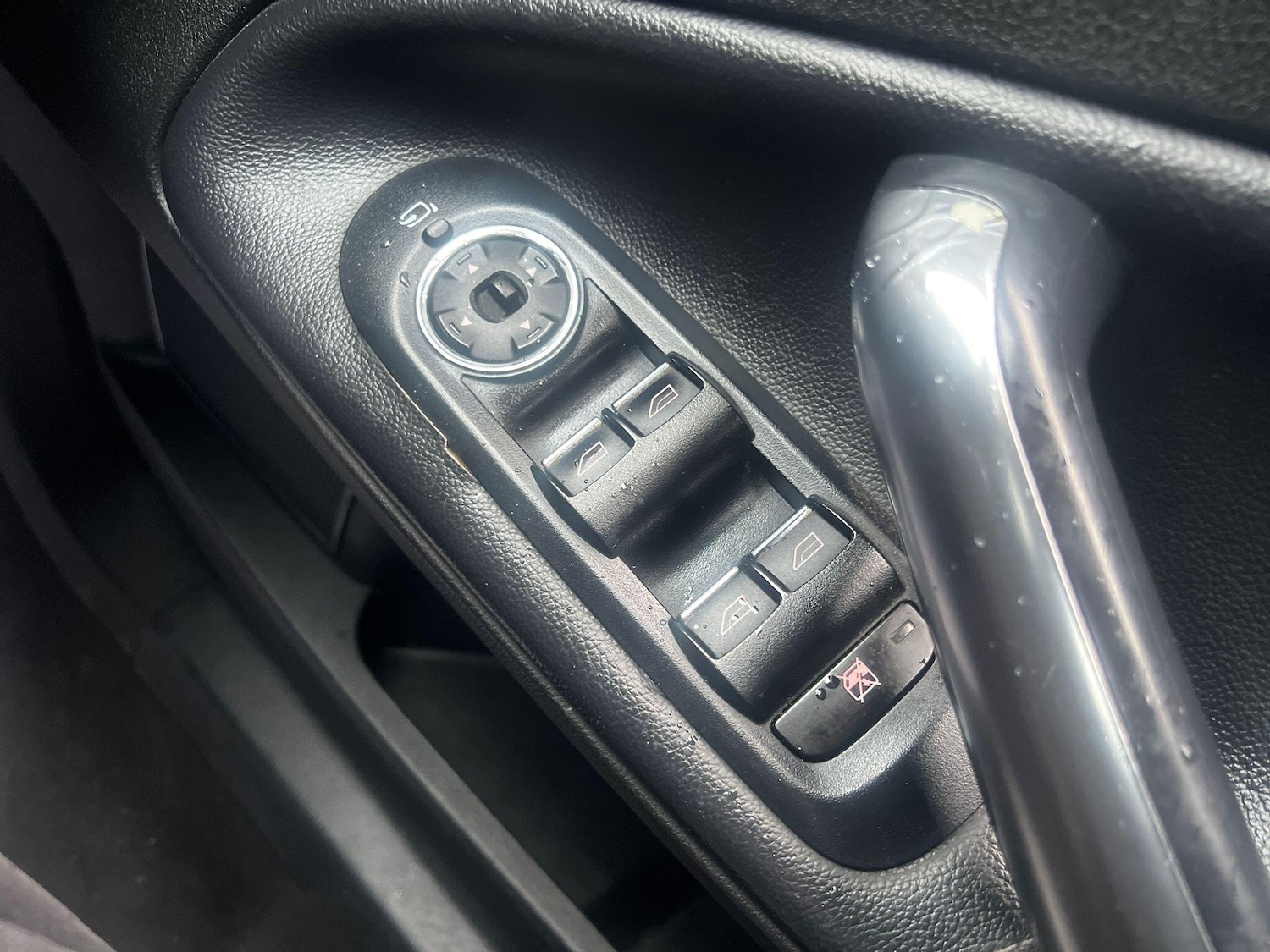 Used Ford Mondeo 2010 for sale - 76887077: Photo 19