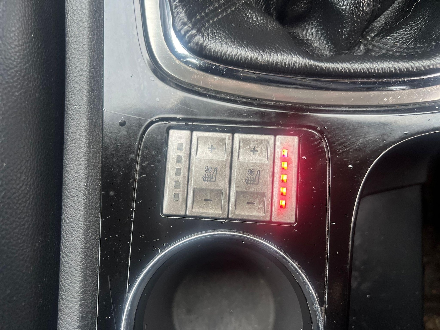 Used Ford Mondeo 2010 for sale - 76887077: Photo 20