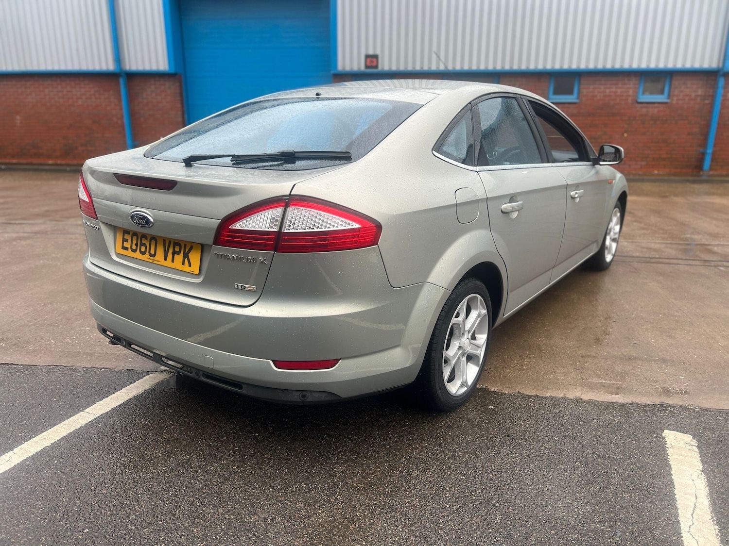 Used Ford Mondeo 2010 for sale - 76887077: Photo 6