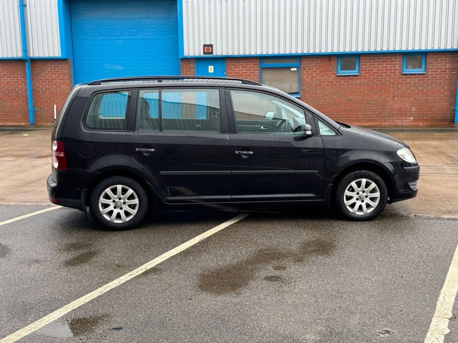 Used Volkswagen Touran 2007 for sale - 77537475: Photo 4