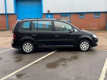 Used Volkswagen Touran 2007 for sale - 77537475: Photo