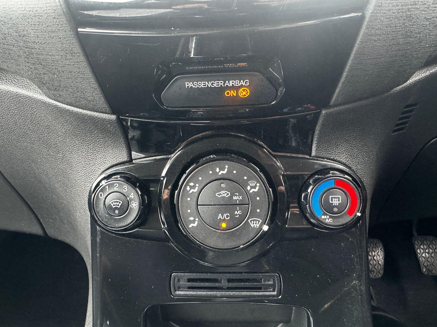 Used Ford Fiesta 2014 for sale - 77978296: Photo 18