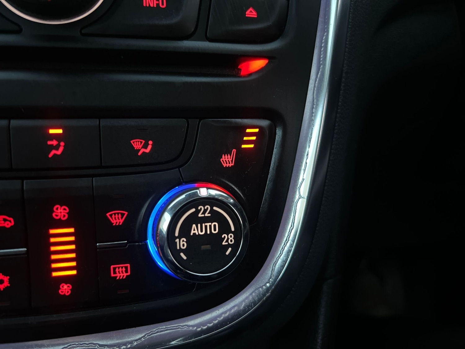 Used Vauxhall Mokka 2014 for sale - 76742431: Photo 26