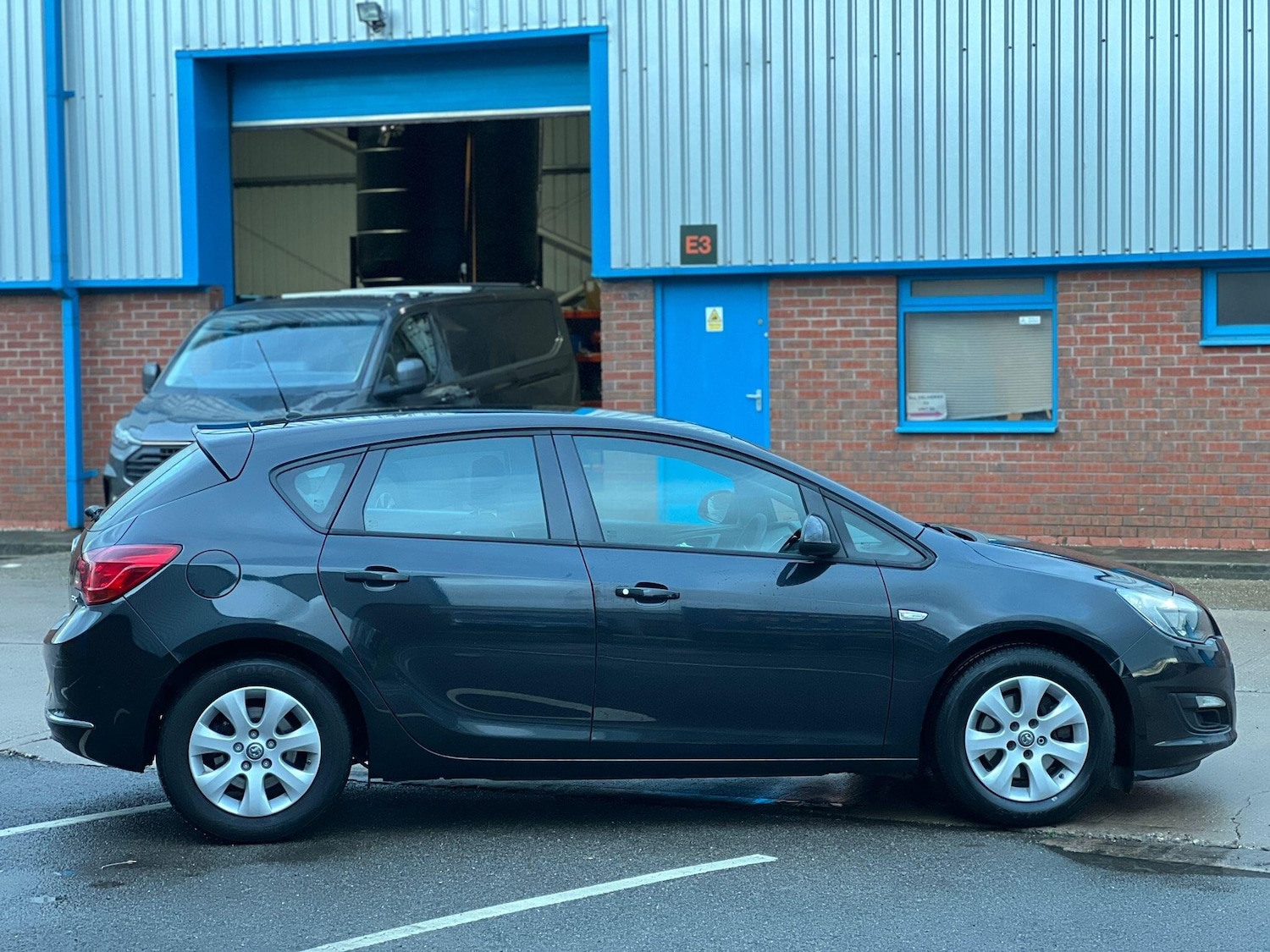 Used Vauxhall Astra 2014 for sale - 76512880: Photo 4