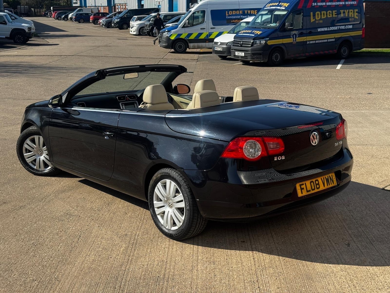 Used Volkswagen EOS for sale - 77939934: Photo 12