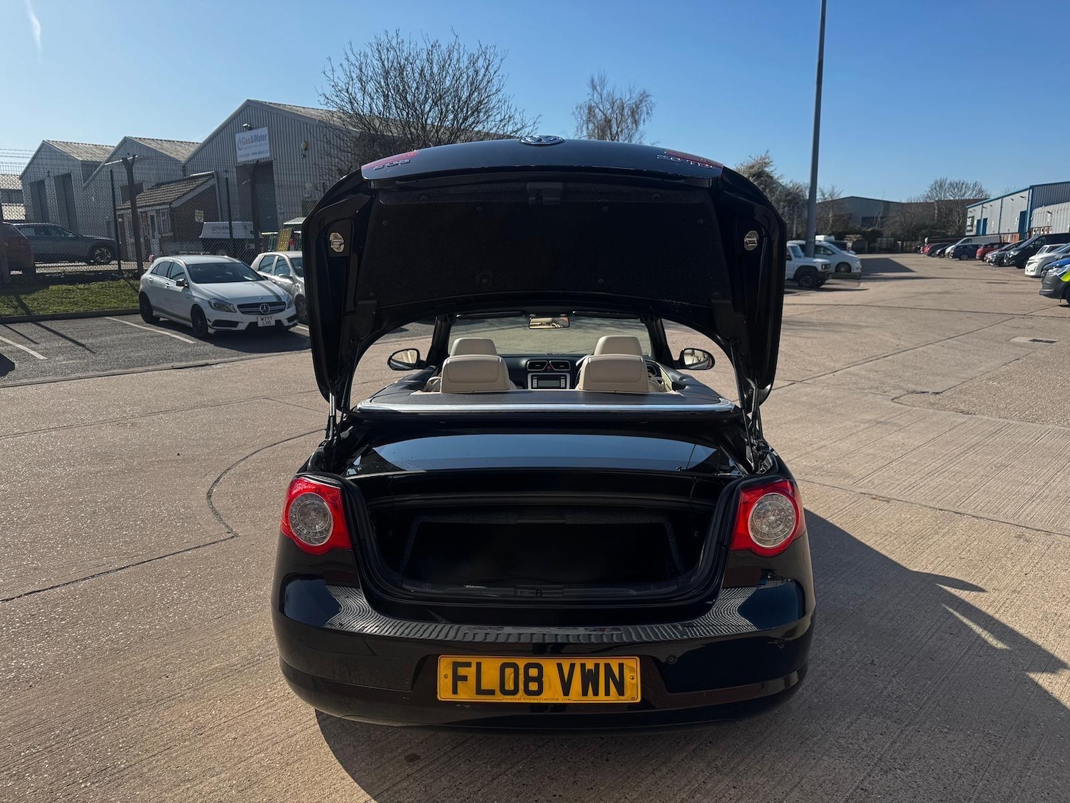 Used Volkswagen EOS for sale - 77939934: Photo 16