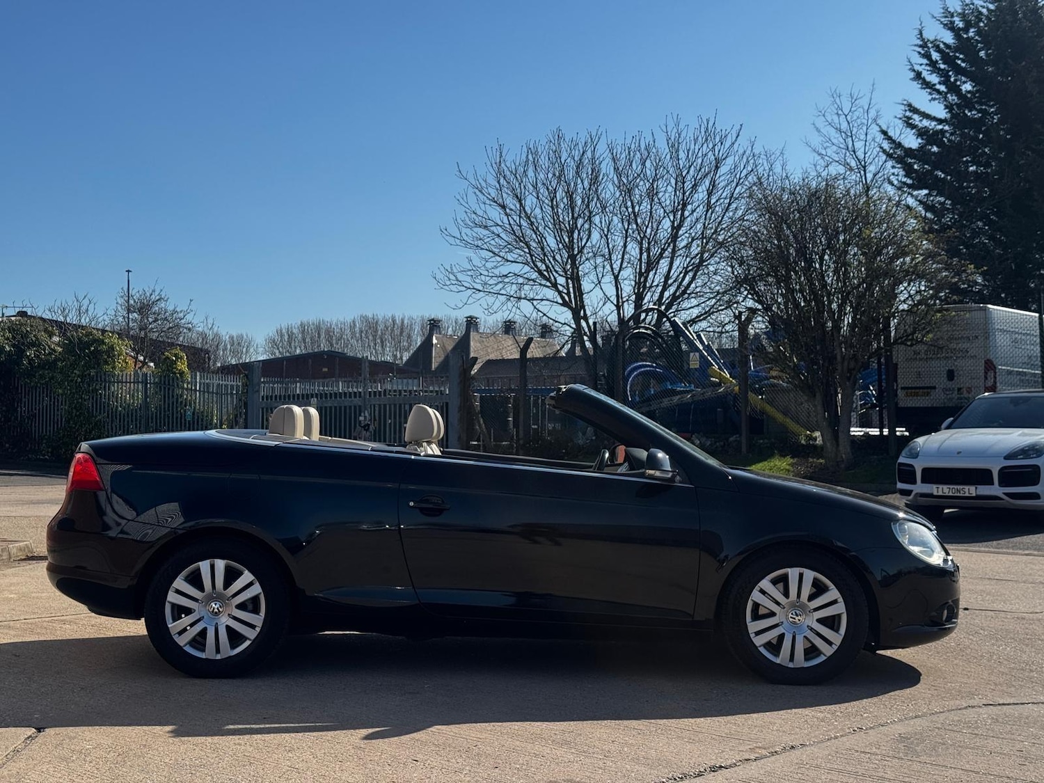 Used Volkswagen EOS for sale - 77939934: Photo 17