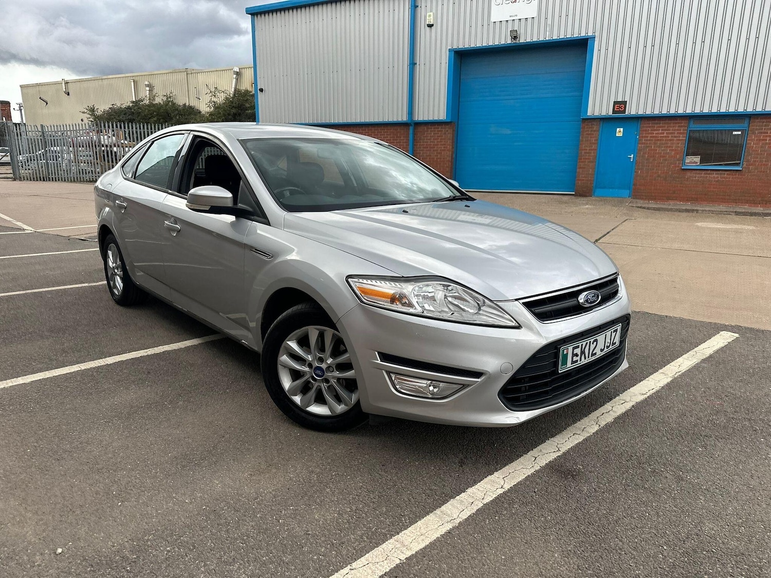 Used Ford Mondeo 2012 for sale - 76989259: Photo 12