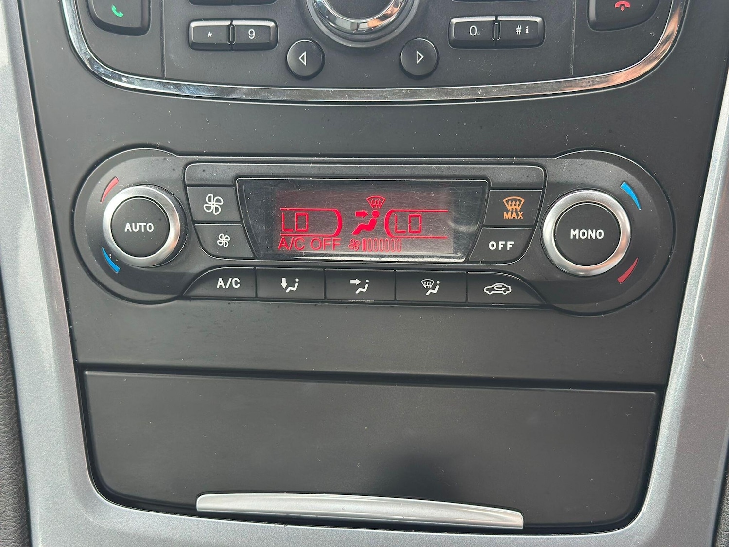 Used Ford Mondeo 2012 for sale - 76989259: Photo 17