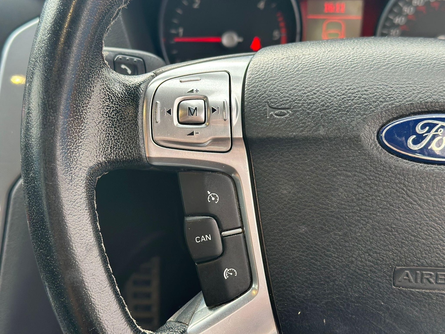 Used Ford Mondeo 2012 for sale - 76989259: Photo 27