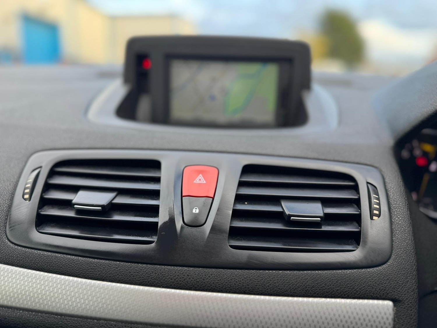 Used Renault Megane 2011 for sale - 76441033: Photo 20