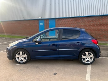 Used Peugeot 207 2010 for sale - 76498440: Photo