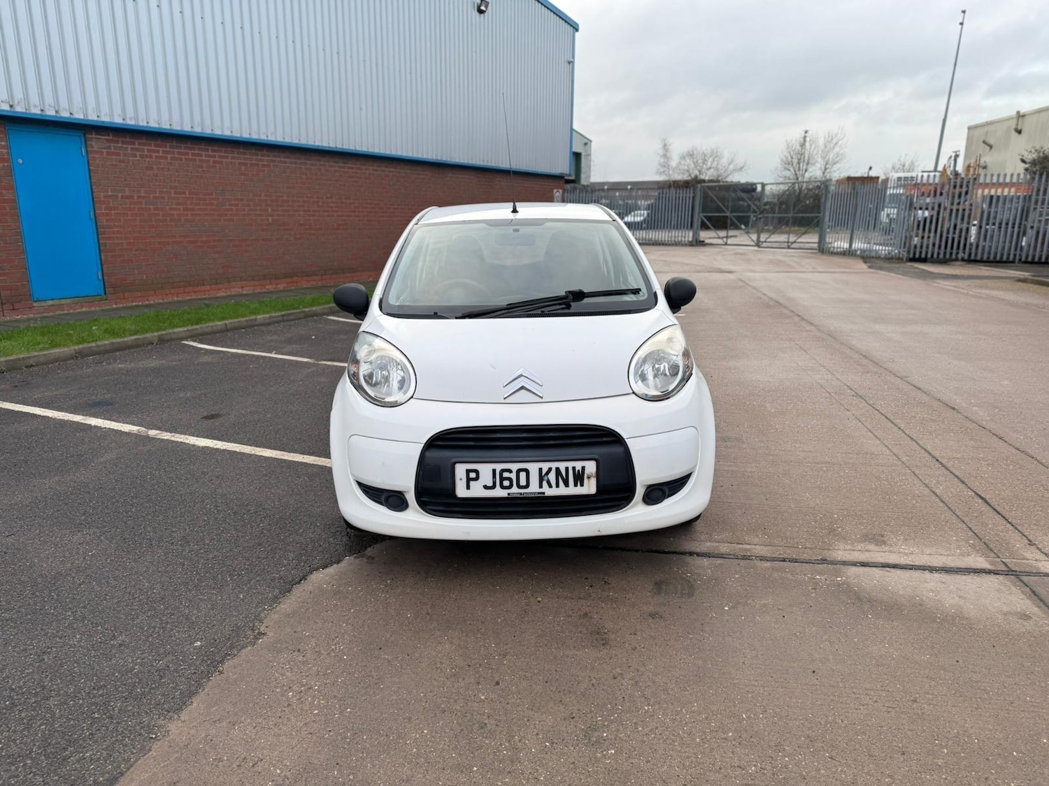Used Citroen C1 2011 for sale - 77441305: Photo 2