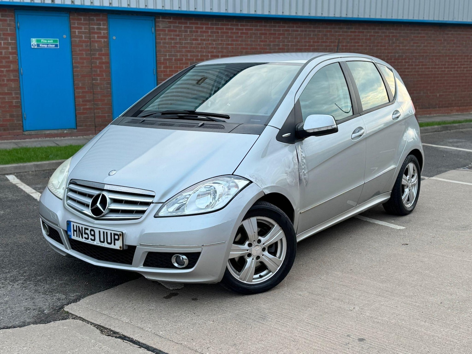 Used Mercedes-Benz A-Class 2009 for sale - 76389405: Photo 6